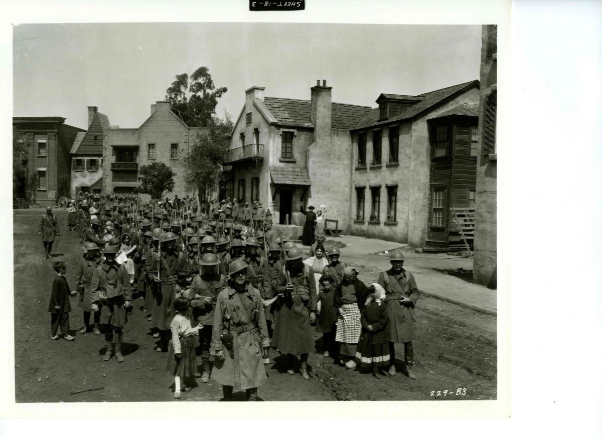 BIG PARADE009