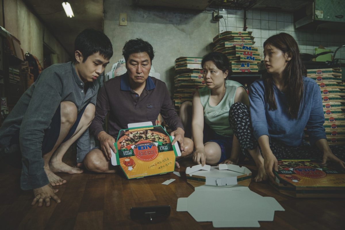 The-Kim-Family-Woo-sik-Choi-Kang-ho-Song-Hye-jin-Jang-So-dam-Park-in-Parasite